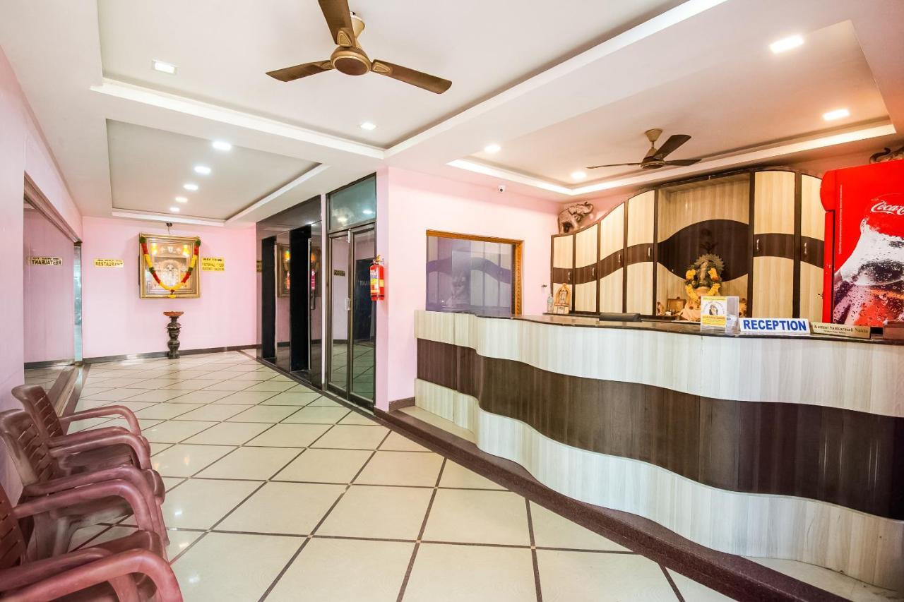 Oyo 62964 Hotel Vandana Grand Nellore Esterno foto